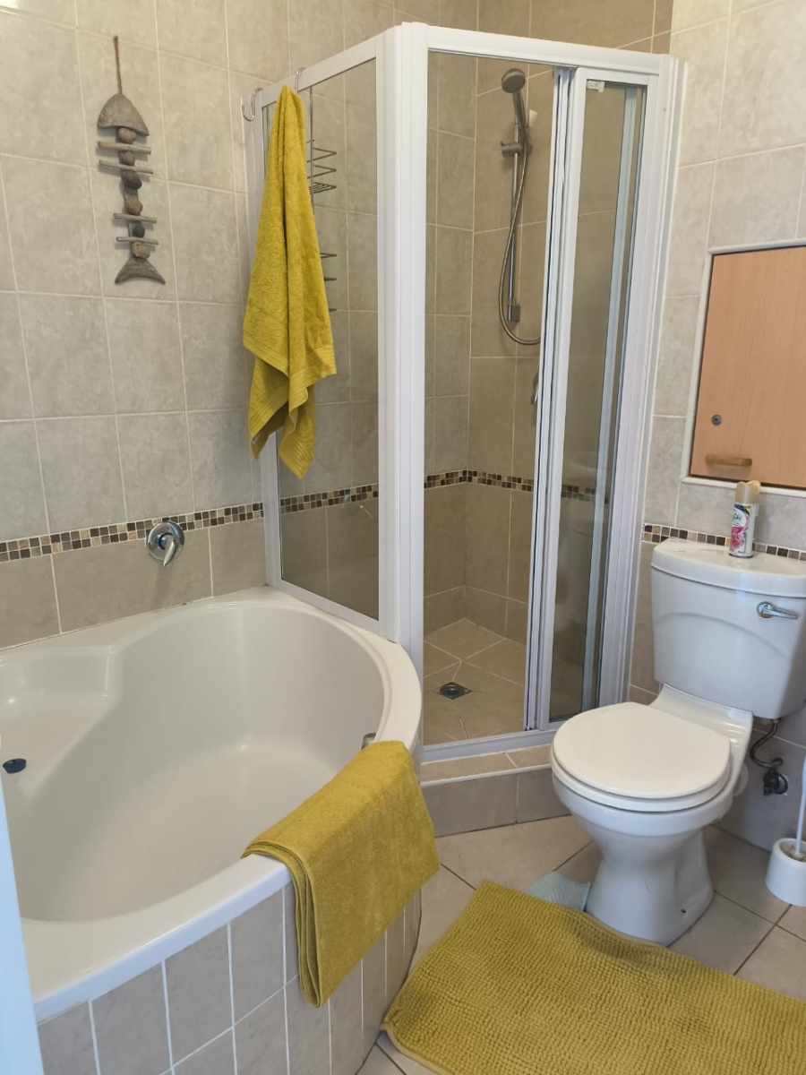 2 Bedroom Property for Sale in Jeffreys Bay Central Eastern Cape